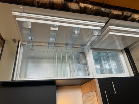 Showmodel zwarte hoek keuken 180cm +  240cm met inbouw apparatuur per direct leverbaar NEW-5550