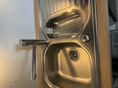 Showmodel zwarte hoek keuken 180cm +  240cm met inbouw apparatuur per direct leverbaar NEW-5550