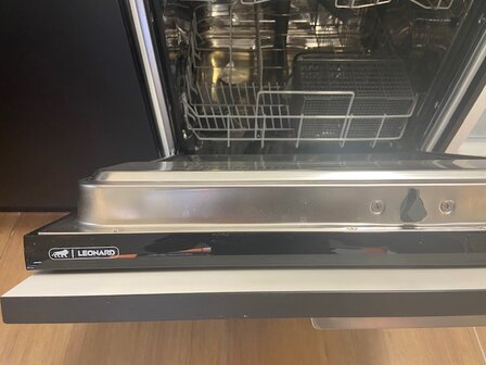 Showmodel zwarte hoek keuken 180cm +  240cm met inbouw apparatuur per direct leverbaar NEW-5550