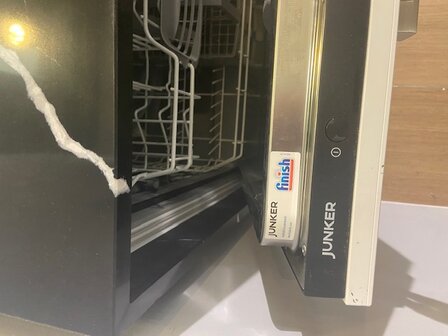 Showmodel zwarte hoek keuken 180cm +  240cm met inbouw apparatuur per direct leverbaar NEW-5550