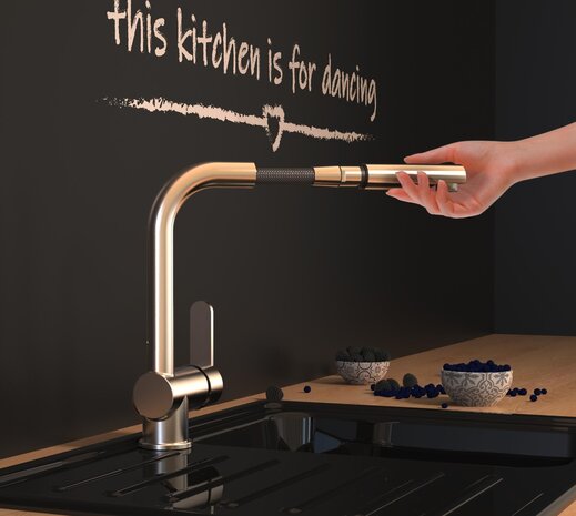 LONDON ééngreepsmengkraan keuken met uittrekbare uitloop, roestvrij staal-look  uittrekbare hoge uitloop, draaibereik 360°  cold-start functie - koud water bij greep in de middelste stand  keramisc