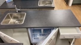 Showmodel keuken 160cm met inbouw koelkast per direct leverbaar Showmodel keuken 160cm met inbouw koelkast per direct leverbaar