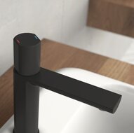 NEW YORK ééngreepsmengkraan wastafel, zwart mat keramische schijven geluidsarme, verwisselbare 25 mm-cartouche flexibele metalen aansluitslangen 500 mm volgens DVGW/KTW-A 1 ¼" (Ø ca. 4 cm) dr