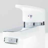 ALASKA ééngreepsmengkraan wastafel, chroom-wit keramische schijven geluidsarme, verwisselbare 35 mm-cartouche flexibele metalen aansluitslangen 400 mm volgens DVGW/KTW-A 1 ¼" (Ø ca. 4 cm) push