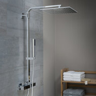 SUMBA hoofddouche set met thermostatische mengkraan, chroom supervlakke hoofddouche met antikalk nozzles, hoofddouhe: Ø approx. 30 x 30 cm handdouche met antikalk nozzles, maat: (b x l): ca. 4,2 x