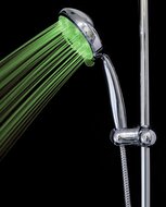 GALAXIS LED-handdouche, 3 functies, 7 kleuren, chroom antikalk nozzles 3 functies douchekop: Ø ca. 11 cm 7 verschillende kleuren (groen - blauw - lichtgroen - paars - rood - lichtblauw - turko