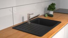 CORNWALL ééngreepsmengkraan keuken, roestvrij staal-look kraan met draaibare uitloop en draaibereik 150° keramische schijven geluidsarme, verwisselbare 35 mm-cartouche flexibele metalen aanslu